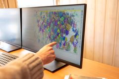 I dag kommer dataene fra lidar – laserskanning – opp på skjermen som millioner av målepunkter.
