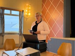 Ordfører Cecilie Dahl-Jørgensen Pind ønsket velkommen til workshopen og framhevet at lokal kunnskap er viktig når Nordre Follo kommune og samarbeidspartnerne skal finne tiltak mot flom og erosjon i Kråkstadelva.