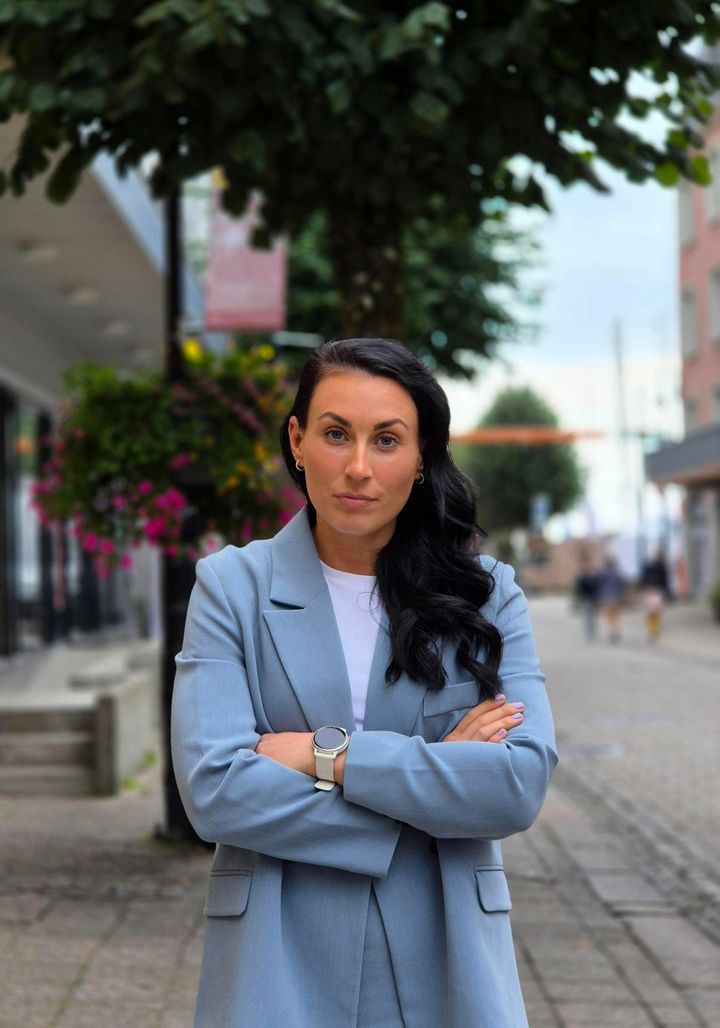 Marte Rendalsvik Øien, Avdelingsleder fag, politikk og kommunikasjon.