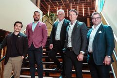 Fra venstre: Sebastian Johansen (Leder Forretningsutvikling og Merkevare, Trøndelag Sparebank), Yasin Unal (Partner Eie Trondheim), Tor Espnes (Adm. banksjef, Trøndelag Sparebank), Daniel Lanto (Partner Eie Trondheim), Andreas Forsell Lund (Daglig leder/Partner Eie Trondheim)