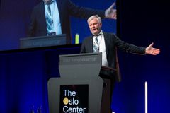 Finn Jarle, styreleder i The Oslo Center holdt avsluttende ord.