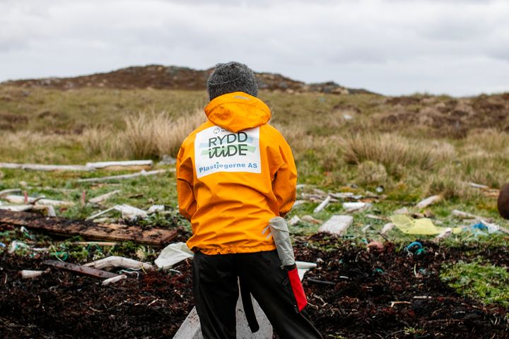 Kystreonavtørene i Rydd i Tide jobber under krevende forhold. Samtidig er arbeidet de gjør er svært viktig for både natur, dyr og mennesker.