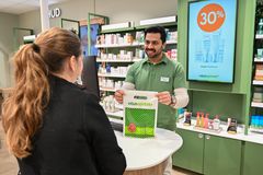 Vitsapotek og Ditt Apotek er i godt selskap med Handelens Miljøfonds andre medlemmer, som spenner fra store norske daglivarekonserner, fag- og servicehandelskjeder til enkeltbutikker.