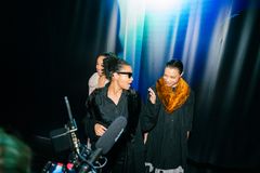 Framsyningsfoto, Magic Mouse vs. Capitalism