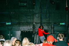 Framsyningsfoto, Magic Mouse vs. Capitalism