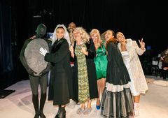 Framsyningsfoto, Magic Mouse vs. Capitalism