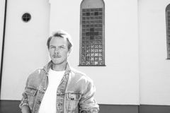 Oddgeir Thune Spelar rolla som Sidner Nordensson, Solveigs son.