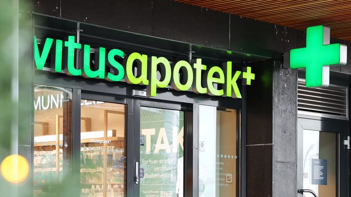 DONERT VAKSINER: Vitusapotek har denne høsten donert over 40 000 meslingvaksiner til Leger Uten Grenser. Foto: Vitusapotek