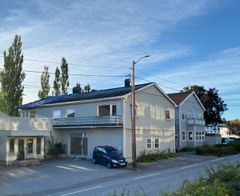 Tønnevoldsgate 29. Et typisk bygg i Norges byer og tettsteder som har potensiale til å bygge ut med en eller flere etasjer på toppen. Foto: Kristin Vedum, InnoTre