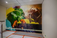 Et av syv utsmykkinger gjort på boligkvarteret på Hugin A