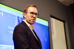 Christopher Hoff leder KI-kontoret i TEK Norge sammen med Fredrik Syversen