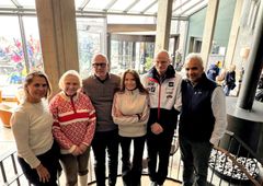 Fra venstre: Louise Dedichen, Thorhild Widvey, Thor Gjermund Eriksen, Isabelle Ringnes, Arne Horten (President NSSF) og Shiraz Abid.