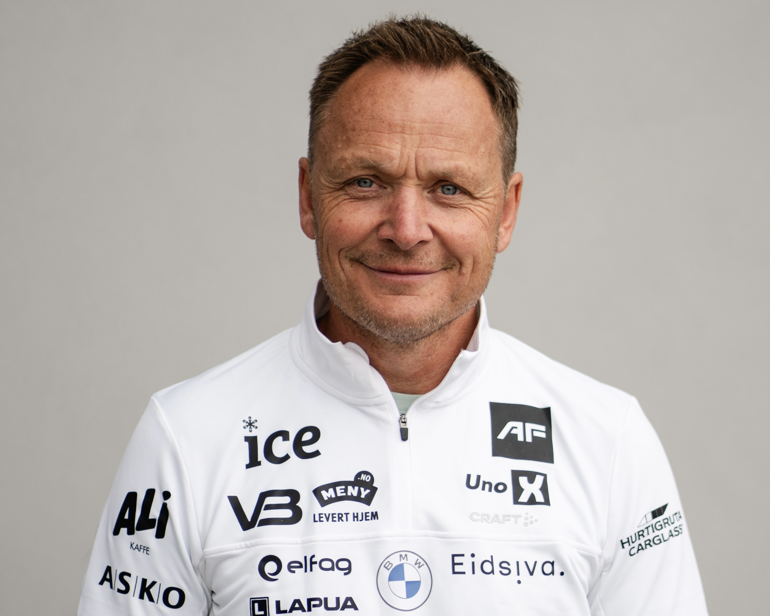 Trer av som landslagssjef for skiskytterne