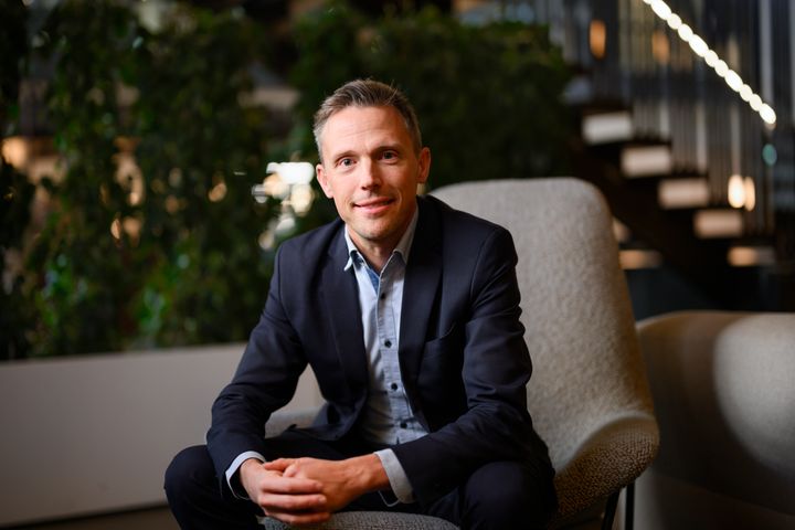 John Sebastian Schmidt Slørdahl er ny leder for privatmarkedet for mobil i Telia Norge