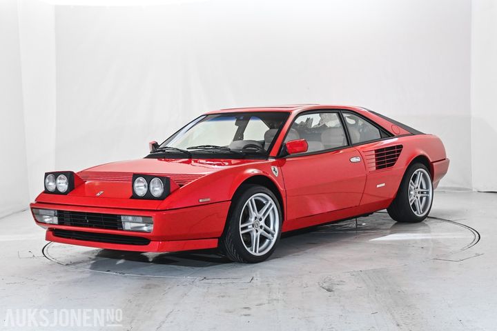 Ferrari Mondial 1988 selges uten minstepris på Norges største nettauksjon - Auksjonen