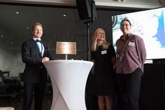 Fredrik Häger, daglig leder i Carbon Centric, Astrid Bergmål statssekretær i Energidepartementet, og Iselin Bjørnstad, varaordfører i Rakkestad.