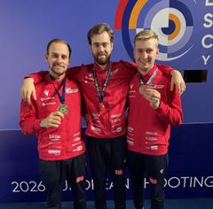 F.v.: Gullgutta Henrik Larsen, Jon-Hermann Hegg og Ole Martin Halvorsen