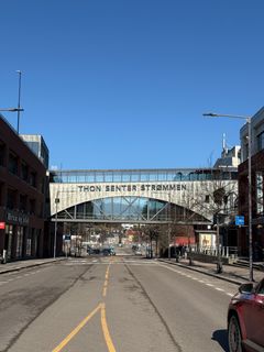 Ny logo på senterets ikoniske bro