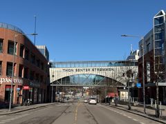 Ny logo på senterets ikoniske bro