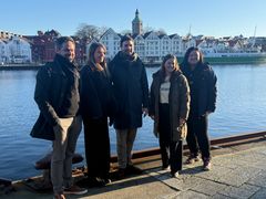 Kåre Rydningen, driftsdirektør i Brim Explorer, Agnes Arnadottir, daglig reder og gründer i Brim Explorer, Espen Hakkebo-Larsen, CTO og gründer i Brim Explorer, Anette Larsen, B2B-ansvarlig i Region Stavanger og Gunhild Vevik, kommunikasjonssjef i Region Stavanger