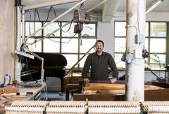 Leif Ove Andsnes, festspillmusiker 2027. Bilder tatt på Schumann pianoverksted i Sandviken.