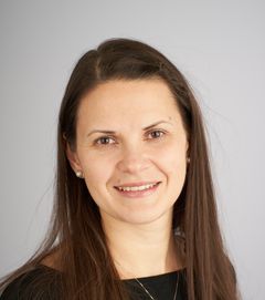 Rybalka er utdannet samfunnsøkonom fra Universitetet i Oslo, med doktorgrad fra 2015, og har vært forsker i SSB siden 2012.