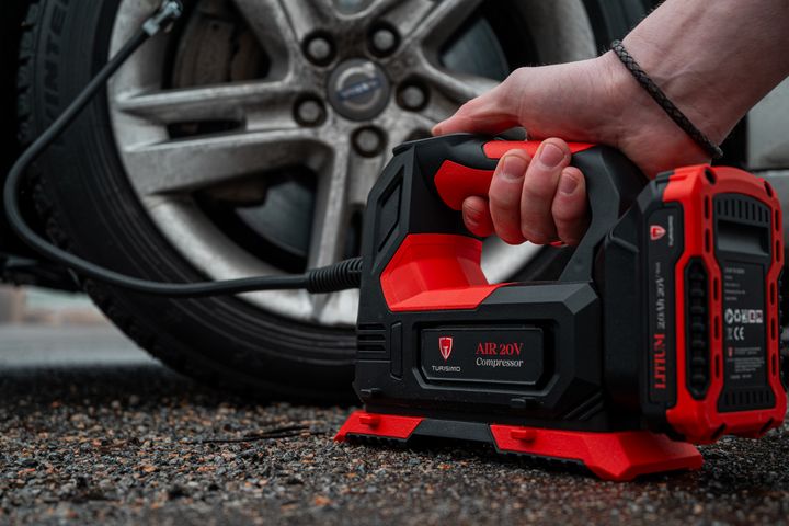 Så enkelt fyller du luft i dekkene ved behov