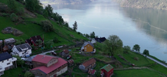 Med utsikt over Aurlandsfjorden