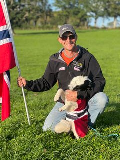 Jo Agnar Hansen og Kniva
