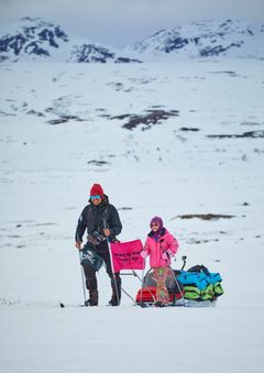 From a previous expedition in Norway, Alexander and Mina with little sister Lilje Olava in the sled.