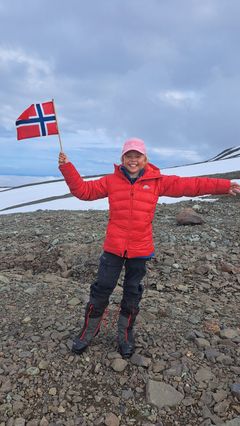 Mina Floriana  (10) as she crossed the finish line after walking across Europe's largest glacier, Vatnajökull, in Iceland in 2025