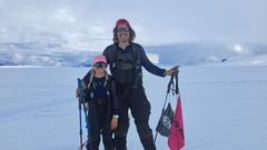 Mina Floriana Read da hun i 2025 ble verdens yngste over Europas største isbree, Vatnajökull på Island sammen med sin far Alexander Read.