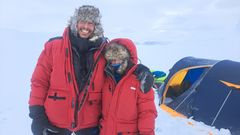 Mina og Alexander har gjennomførst ekspedisjonen Svalbard på langs 2026. Dette er den største ekspedisjonen far og datter har gjennomført sammen.