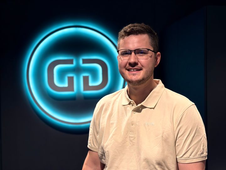Benjamin Bjørgen (30) er ansatt som ny salgssjef for akvakultur i Guard Automation. Han kommer fra stillingen som salgsleder i Helgevold AS og skal styrke selskapets kommersielle satsing mot havbruksnæringen.