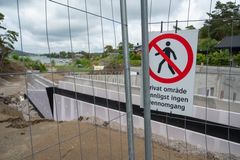 Nedbyggingen og fortettingen av strandsonen langs Oslofjorden fortsetter, på tross av at regelverket skal forhindre nettopp dette. Det er et av mange eksempler på inkonsistens i lovverket og målkonflikter.