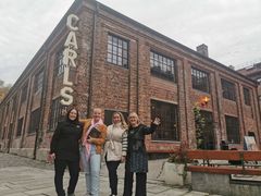 Indiebokfstivalkomiteen-2026: Fra venstre: Camilla Talleraas, Karianne Aanestad, Heidi Larsen og Kristin Over-Rein. Fraværende, men også med: Roger Pihl. Foto: Boldbooks.