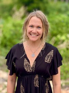 Helene Mulholland, forfatter av den kommende boka 'Du kan ikke leve sånn! – En nomades historie om veien til annerledes rikdom'
