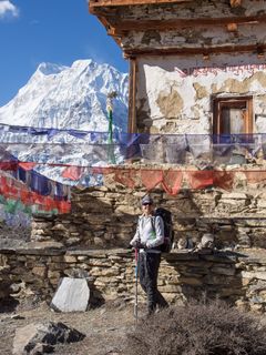 Helene Mulholland, forfatter av den kommende boka 'Du kan ikke leve sånn! – En nomades historie om veien til annerledes rikdom'. Her i Nepal.
