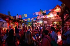 PRIDE inviterer alle til feiring i slutten av juni, både på Kontraskjæret - og i hele byen ellers!