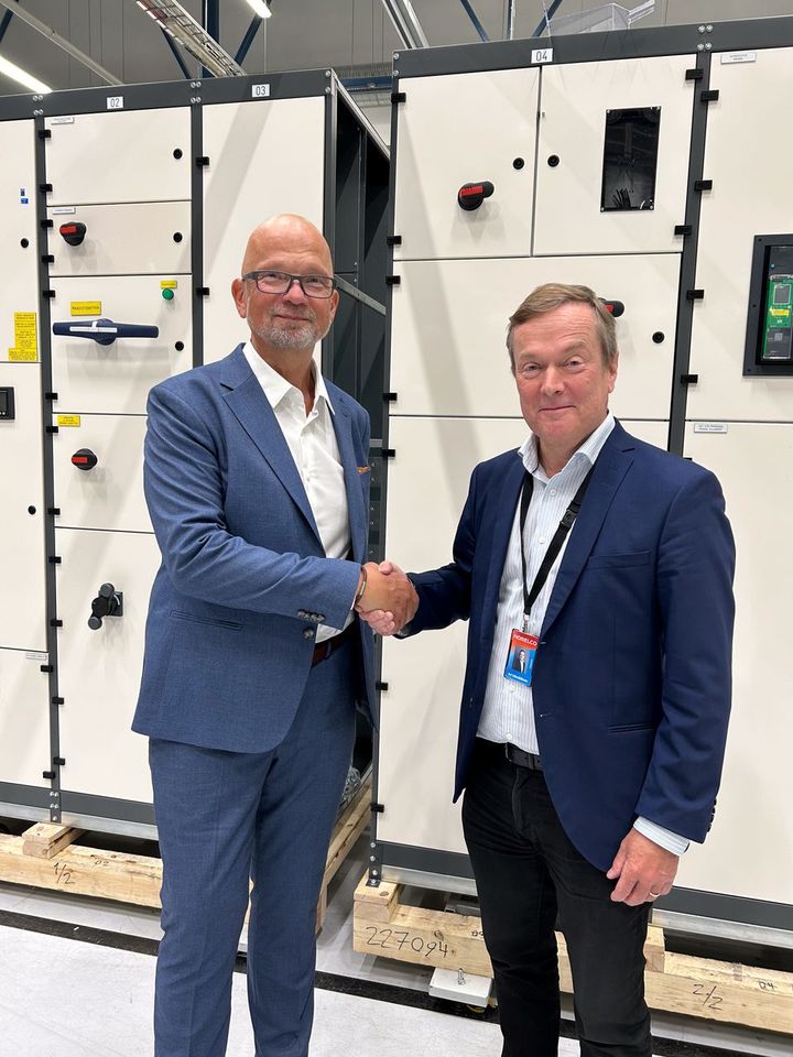 Ari Hämäläinen, CEO of Norelco (Right), and Geir Elsebutangen, Business Development Director of Norelco in Norway.