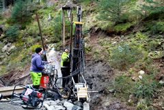 Bilete frå ei tidligare runde med kjerneboring for Stad skipstunnel.