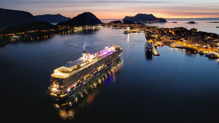 Ålesund toppet statistikken med flest cruisepassasjerer om bord i 2023.