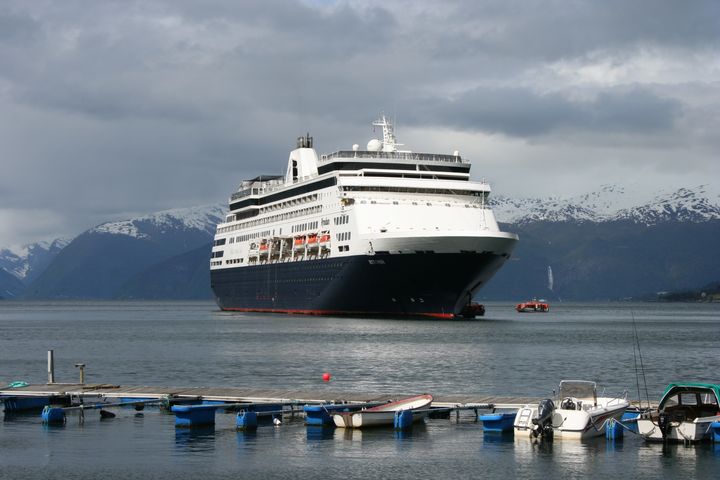 Tryggest mulig cruise i norske farvann. Informasjonen i veilederen skal bidra til det. (Foto; Wikimedia)