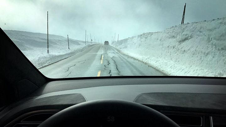 Nordland er et av fylkene med størst etterslep på vedlikehold av veiene. Det vil koste hele 14,5 milliarder kroner å fjerne forfallet som har bygget seg opp. Likevel ble det kun brukt 1,2 milliarder på drift og vedlikehold i fjor, en liten økning fra året før.