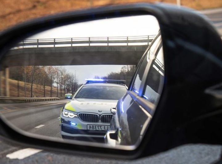 NAF ønsker mer politi på veiene. - Av alle trafikksikkerhetstiltak er arbeidet UP gjør blant de aller viktigste, sier rådgiver i NAF, Jan Harry Svendsen.