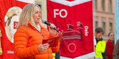 Parat-leder Unn Kristin Olsen under streikemarkering på Youngstorget.