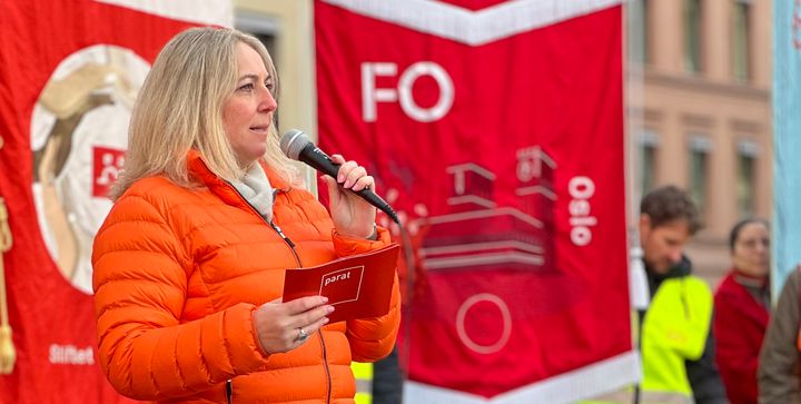 Parat-leder Unn Kristin Olsen under streikemarkering på Youngstorget.