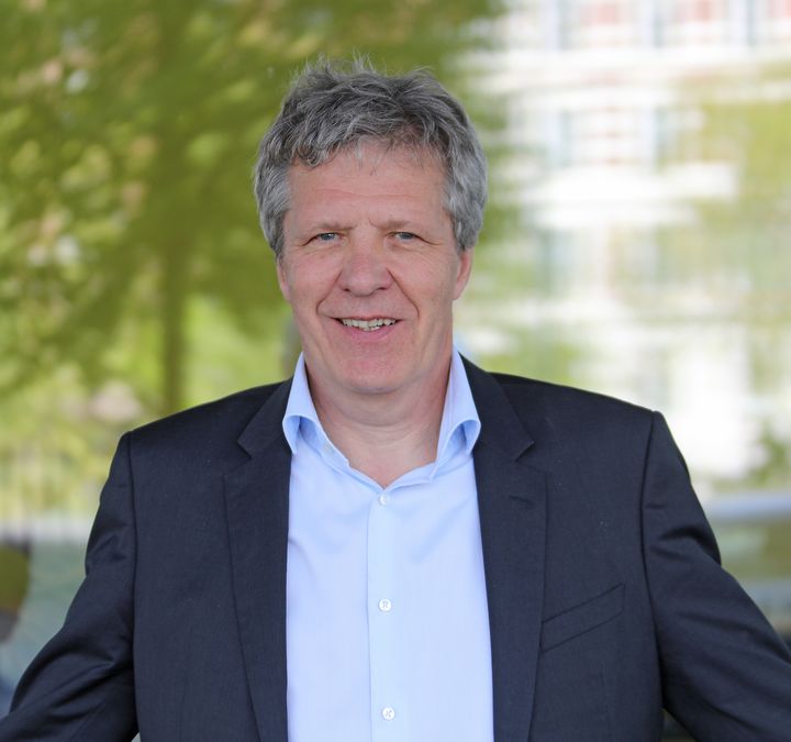 Parat-advokat Sigurd Øyvind Kambestad mener samtidig arbeidsgiversidens argumenter er inkonsekvente.