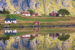 Den norske fjellheimen og kystlandskapet er også populære destinasjoner for siste liten-turister.