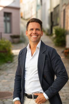 Det er høyt tempo i Bergen for tiden. Thomas Moldestad Olsen i Eiendomsmegler Norge skiller mellom reelle kjøpere på FINN, og drømmere og impulskjøpere på sosiale medier.